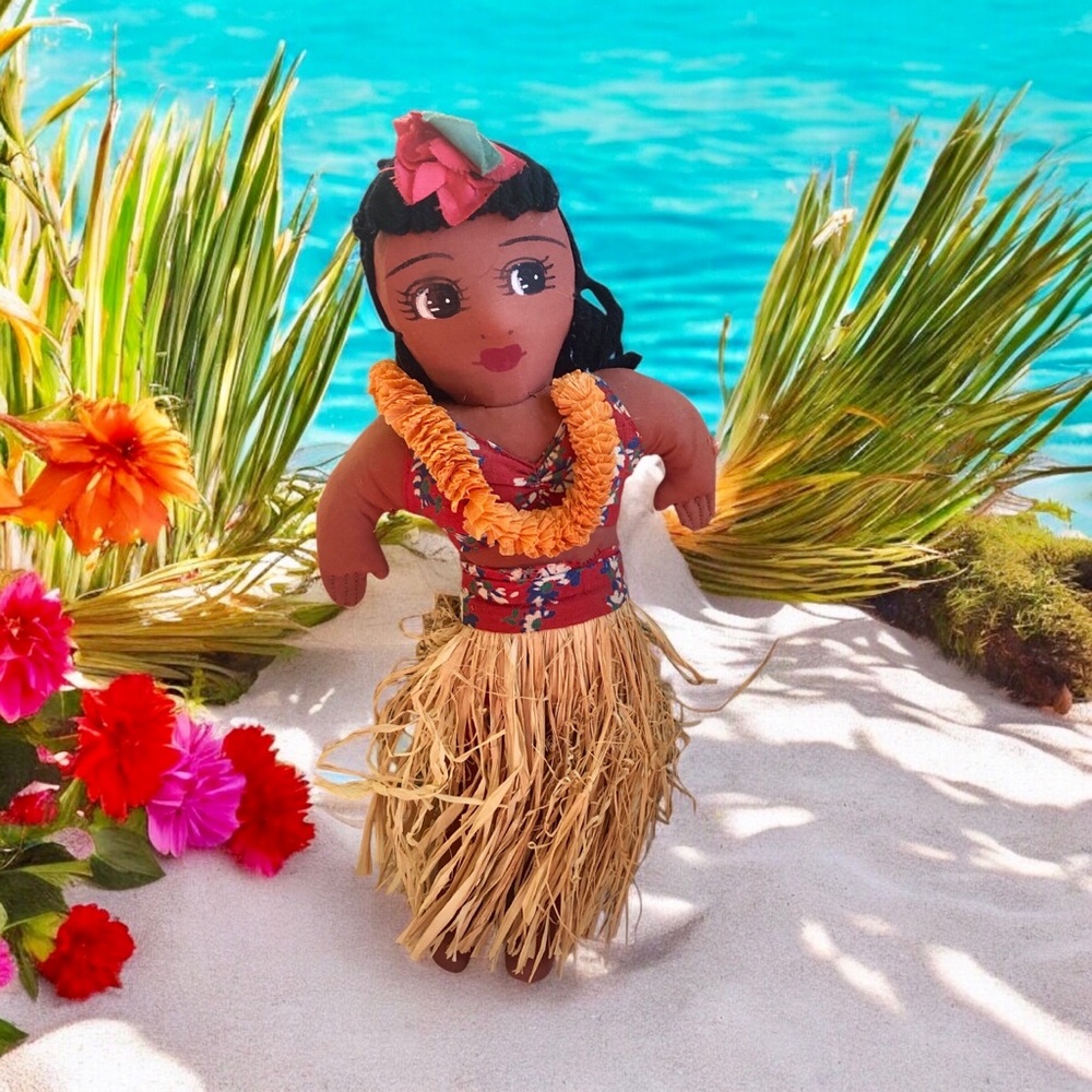 Vintage Hawaiian Hula Girl Souvenir Cloth Doll Grass Skirt Lei Hand Painted Face